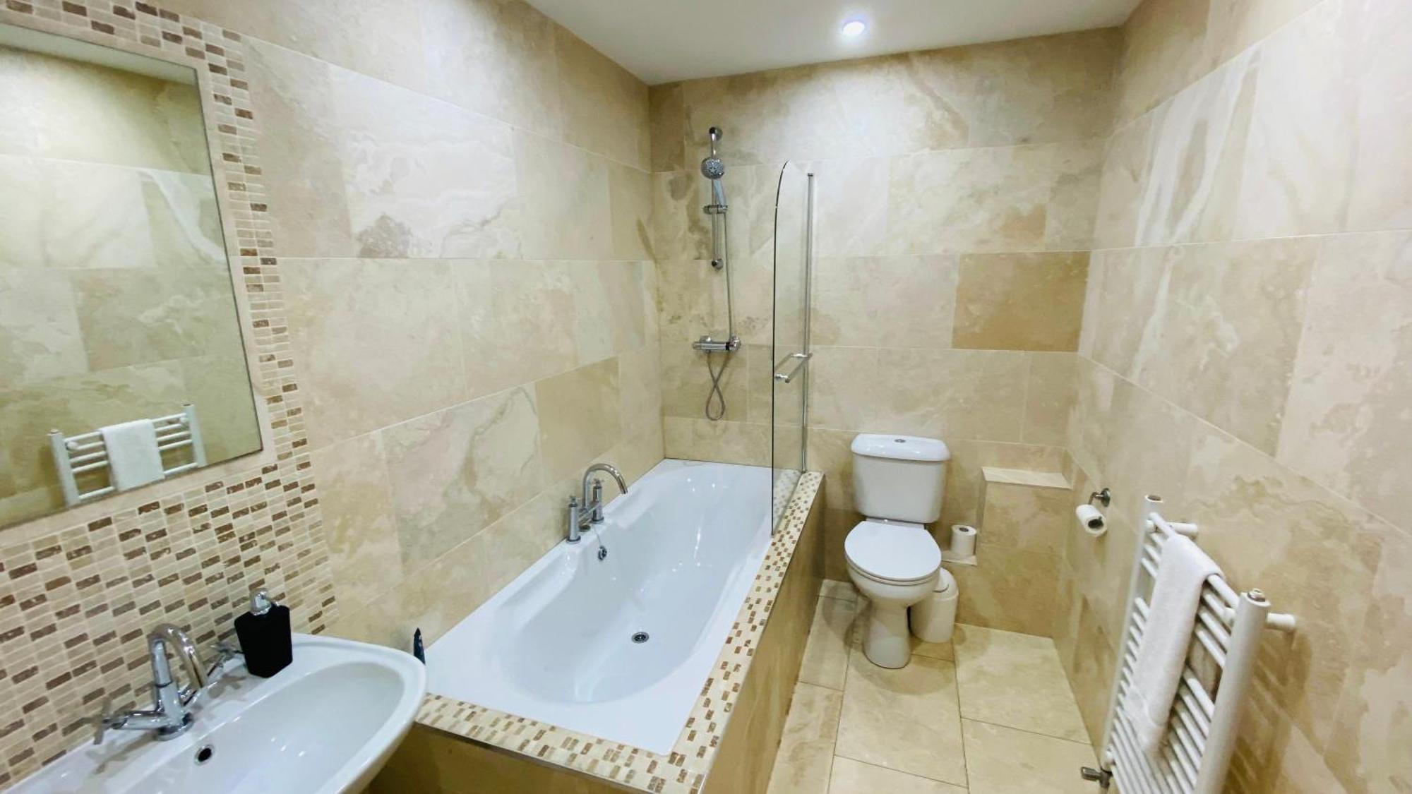 Port House Letterkenny Wild Atlantic Apartments Экстерьер фото